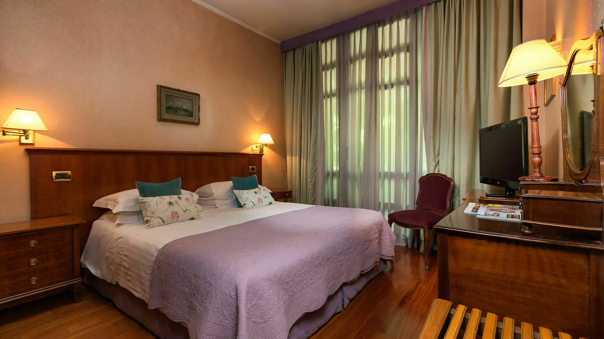 Hotel Fenix Rome 4*,